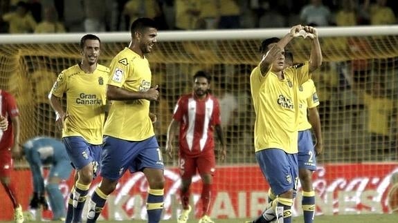 Roque Mesa celebra su gol ante el Sevilla. 