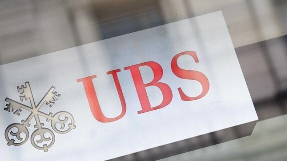 Logotipo de UBS, una de las entidades investigadas. 