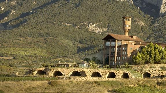 Exterior del hotel Eguren Ugarte. 