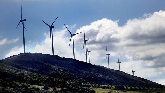 Imagen del primer parque eólico instalado en Uruguay, con aerogeneradores de Gamesa.