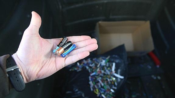 lAyudará a prevenir los incendios causados por dispositivos que funcionan con este tipo de baterías.