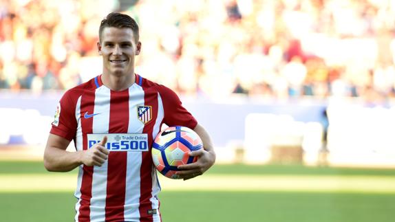 Kevin Gameiro, durante su presentación como jugador del Atlético de Madrid.