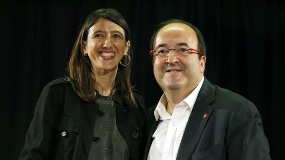 Los candidatos a la secretaría general del PSC Miquel Iceta y Núria Parlon.