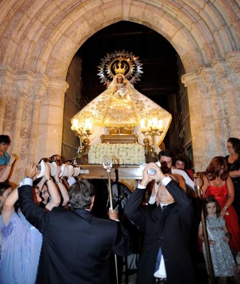 La Virgen de la Peña.