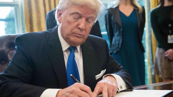 Trump da luz verde a la construcción de dos polémicos oleoductos