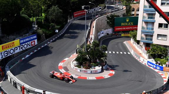 Sebastian Vettel, durante los segundos entrenamientos en Mónaco. 