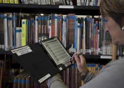 Las bibliotecas de San Sebastián prestan desde hoy libros electrónicos