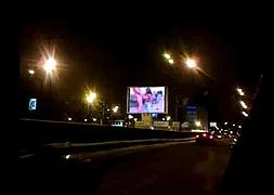 Condenado a 6 años un hacker por colar un vídeo porno en una pantalla publicitaria en Moscú