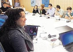 La comisión de Medio Ambiente de las Juntas Generales visualizó la soledad del gobierno foral frente a los partidos de la oposición. ::                             MICHELENA