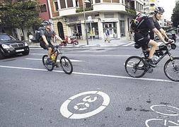 Kalapie acompañará a quien haga compras en bici el sábado por la mañana por el centro