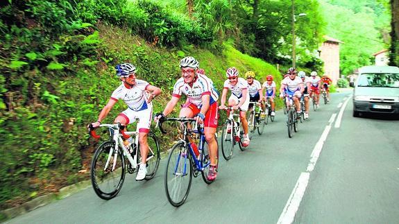 Cada mes mueren seis ciclistas en la carretera El Diario Vasco