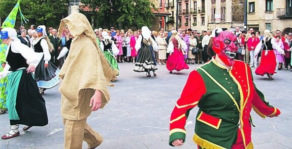 Lurra D.T. mostrará el folclore autoctono en Madrid. 