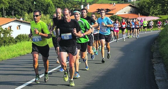 363 atletas populares corrieron el año pasado desde el frontón Jostaldi hasta Guadalupe. 