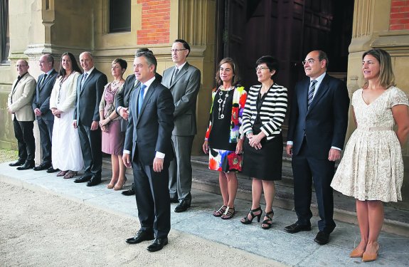 Urkullu encabezó el primer Consejo de Gobierno del curso pasado en el Palacio de Miramar.