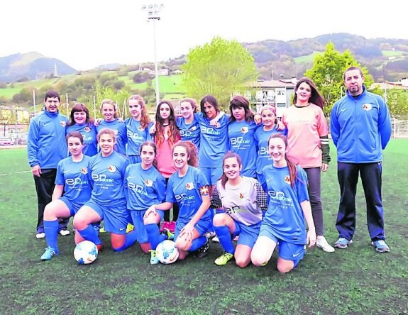 El cadete de Honor femenino se enfrenta al Mariño en Altamira. 