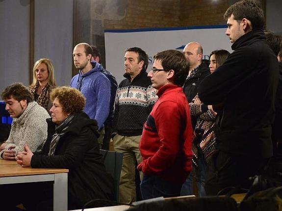 Los alcaldes de Tolosaldea, durante su comparecencia de ayer en el ayuntamiento de Tolosa.