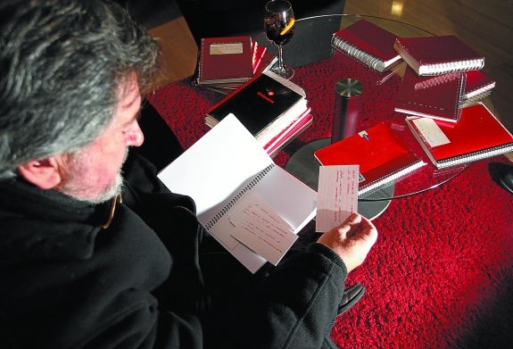 El expresidente el PSE compró en Ginebra los cuadernos rojos en plena negociacion.