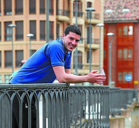 Álvaro Untoria «Guardo las txapelas en mi habitación y sueño con ésta