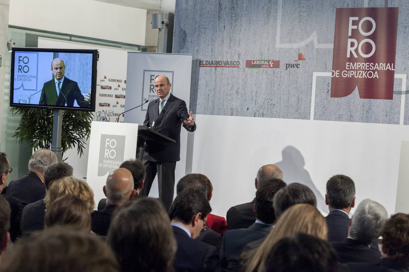 De Guindos, durante su discurso en la Cámara de Comercio. 