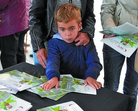 Oier, un niño de Ibarra, padece Sanfilippo en su grado más alto. 