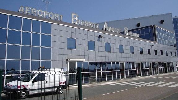 El acceso al Aeropuerto de Biarritz. 