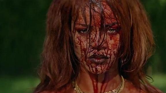 Rihanna sacude la red con el violento 'Bitch Better Have My Money'