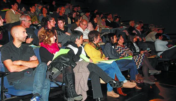 Entre el público hubo muchos técnicos y trabajadores de diversos Ayuntamientos. 