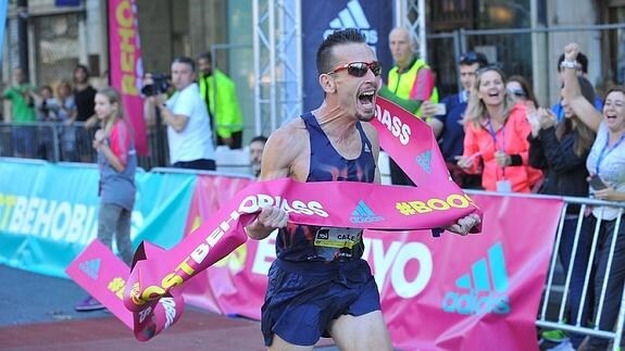 El catalán Carles Castillejo estalla de alegría en el Boulevard.