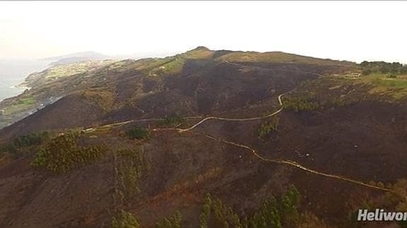 Imágenes aéreas muestran cómo ha quedado la zona quemada en el monte Igeldo. Heliworx