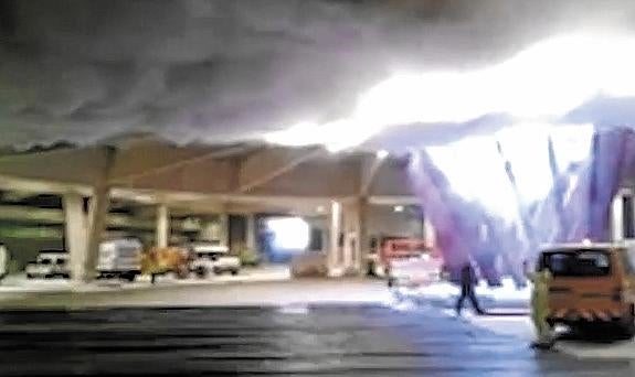 Vídeo. Prueba de humos en el interior de la estación de autobuses.