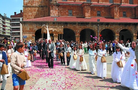 Imagen de la procesión del Corpus Christi del año pasado, en su versión corta. 