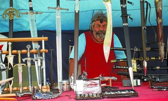 Habrá puestos de artesanía y alimentación durante la feria medieval de los días 11 y 12.