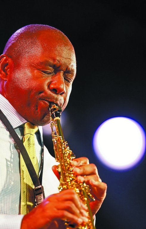 Branford Marsalis, durante una actuación. 