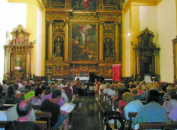 El 'Trío Lorca' llenó el convento de Santa Katalina. 