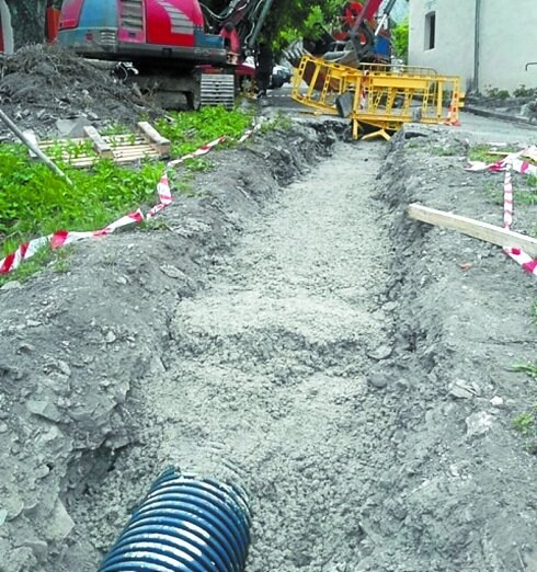 En Astigarreta. Las obras de reconducción de las aguas pluviales. 