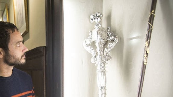 «El alcalde era alcalde y juez. De ahí los símbolos que conocemos»