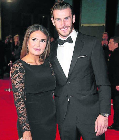 Bale y su novia. 