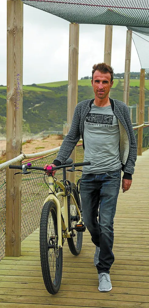 Haimar Zubeldia: «Llevo 31 años con la bicicleta y en los veinte de  profesionales cubriré 600.000 kilómetros»