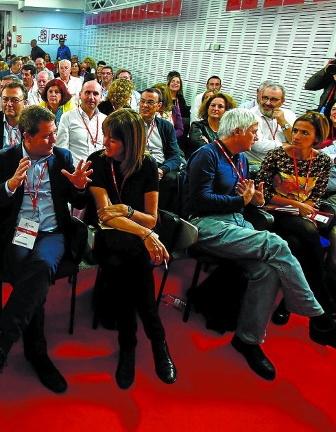 Mendia y Chivite, con Page y Barreda, en el comité. 