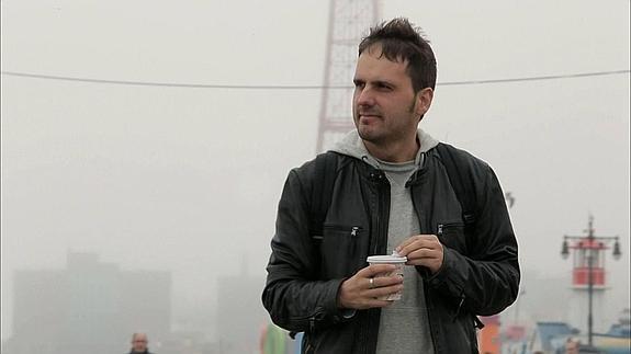 Kirmen Uribe novela sobre «el exilio y el deseo de supervivencia»