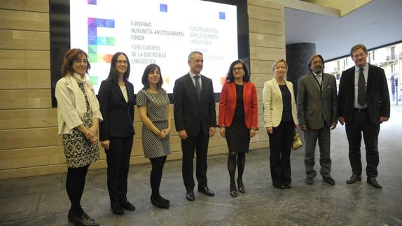 El lehendakari, en el Foro Europeo de la Diversidad Lingüística, celebrado en el Kursaal.