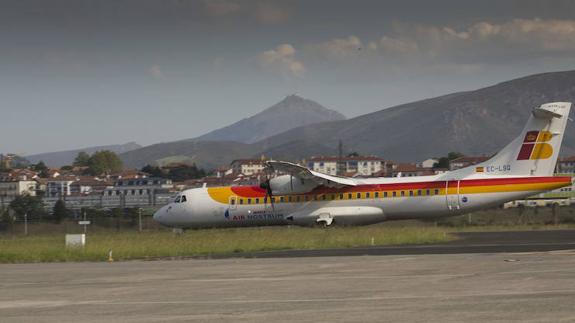 La Diputación urge a alcanzar «acuerdos políticos» sobre el aeropuerto de Hondarribia