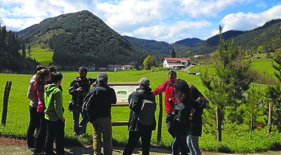 Visita guiada ofrecida por Geoparkea. 