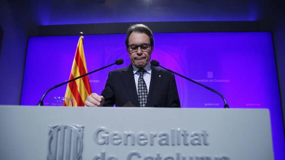 Artur Mas en rueda de prensa. 