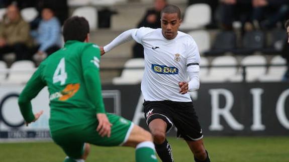 Thaylor, durante un partido con el Real Unión.De la Hera