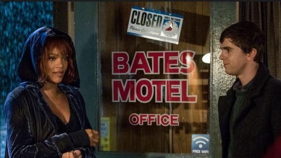 Rihanna, avergonzada de su escena de sexo en 'Bates Motel'