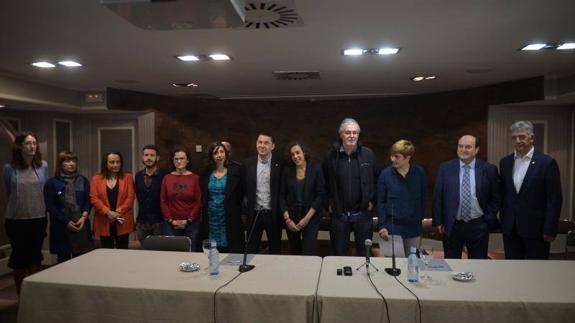 Representantes de los partidos. 