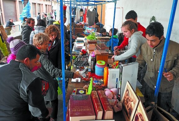 Mercadillo. El año pasado se celebró la primera edición en Eitza.