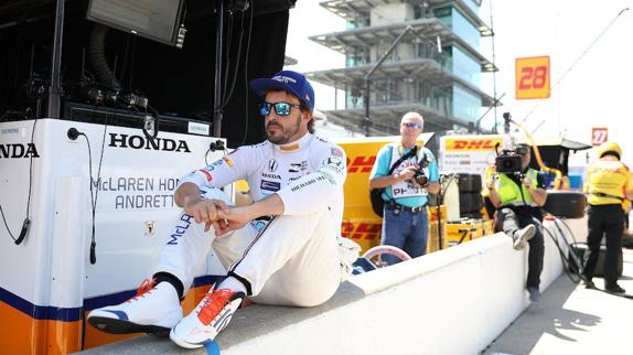 Fernando Alonso, durante una sesión de entrenamiento libre para las 500 Millas de Indianápolis. 