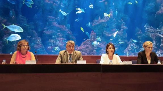 Interior se reúne con víctimas de ETA en Gipuzkoa para conocer sus necesidades